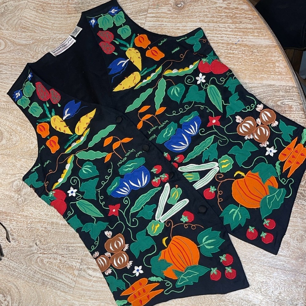 Vintage Embroidered Black Vest Vegtable 90s unique funky